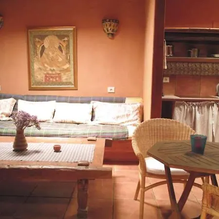 Sleeps 4 Pool Wifi *