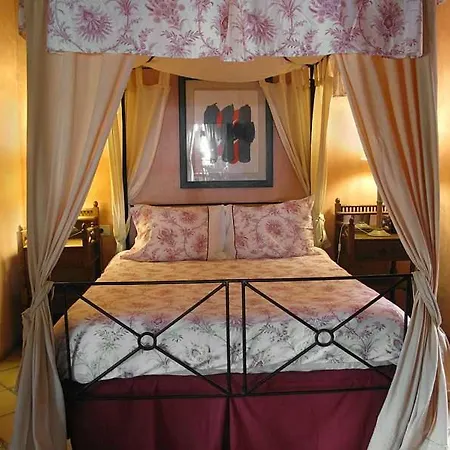 Sleeps 4 Pool Wifi شقة