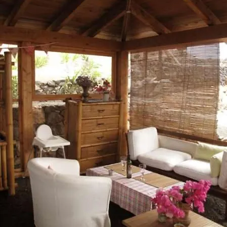 Sleeps 4 Pool Wifi Appartamento *
